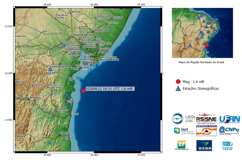 A bola em vermelho indica a localização epicentral e a magnitude preliminar do evento.